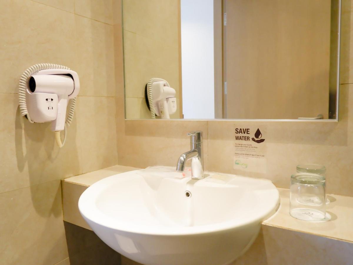 Hotel Swiss-Belexpress Cilegon Zewnętrze zdjęcie