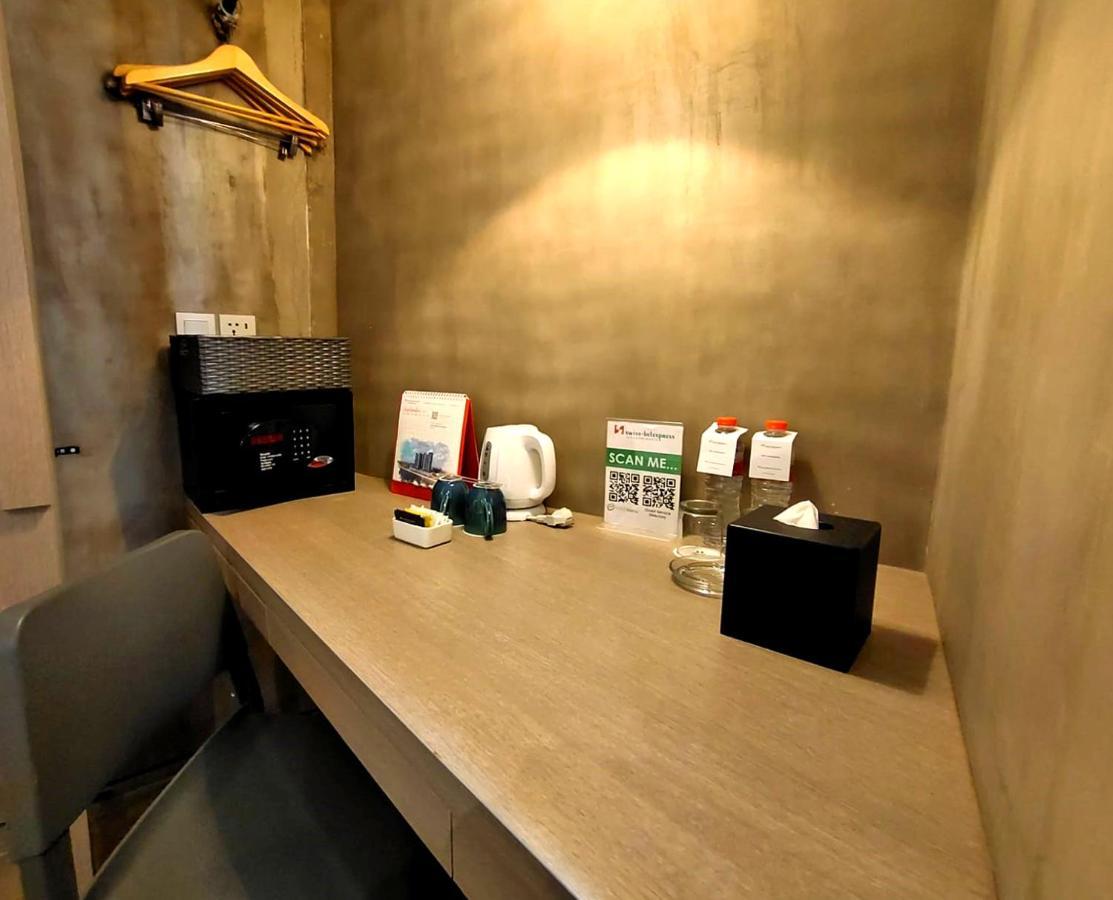 Hotel Swiss-Belexpress Cilegon Zewnętrze zdjęcie